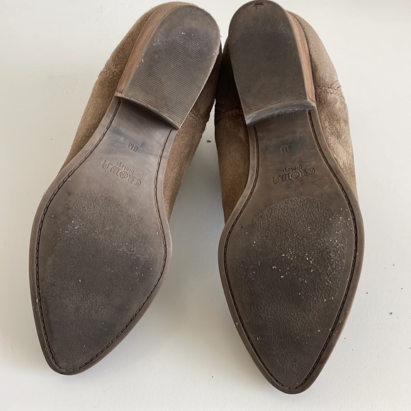 Crown Vintage Women’s Tan Suede Pointed Toe Ankle Booties -Size 8 - Picture 4 of 7